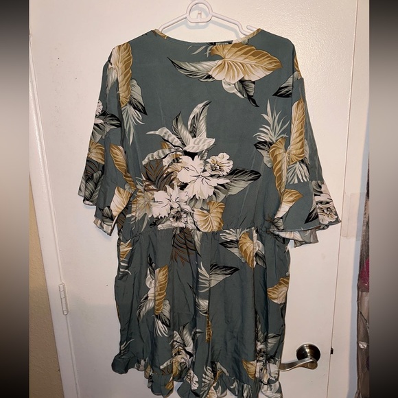 Silky soft Shein Romper New - Picture 3 of 3